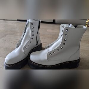 Dr Martens Jadon Boot - White